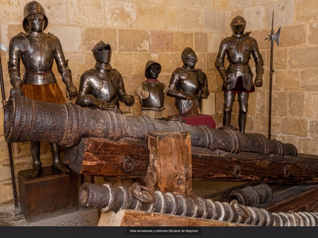 Armor and cannon room in the Alcázar of Segovia