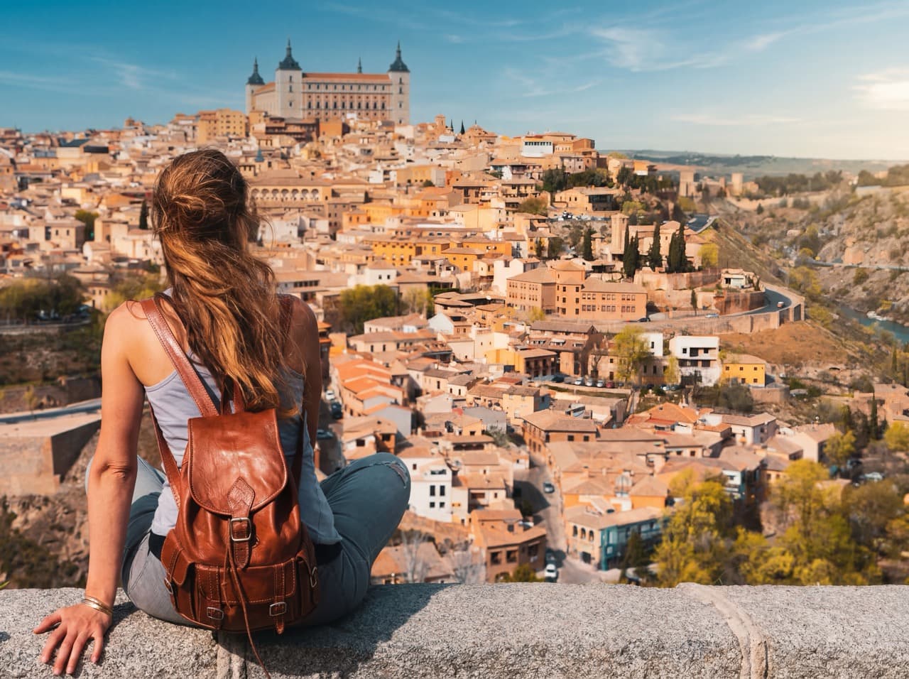 Viajera en el mirador de Toledo